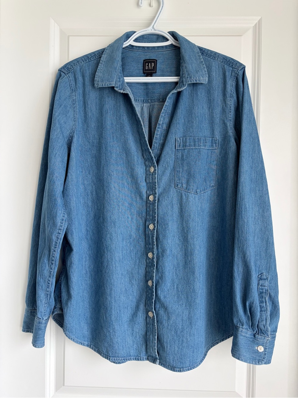 GAP Women Blue Denim Casual Button-Down Shirt